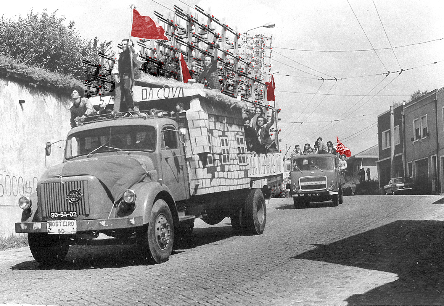 Julian Sivaro_COLLAGE_truck_s.jpg