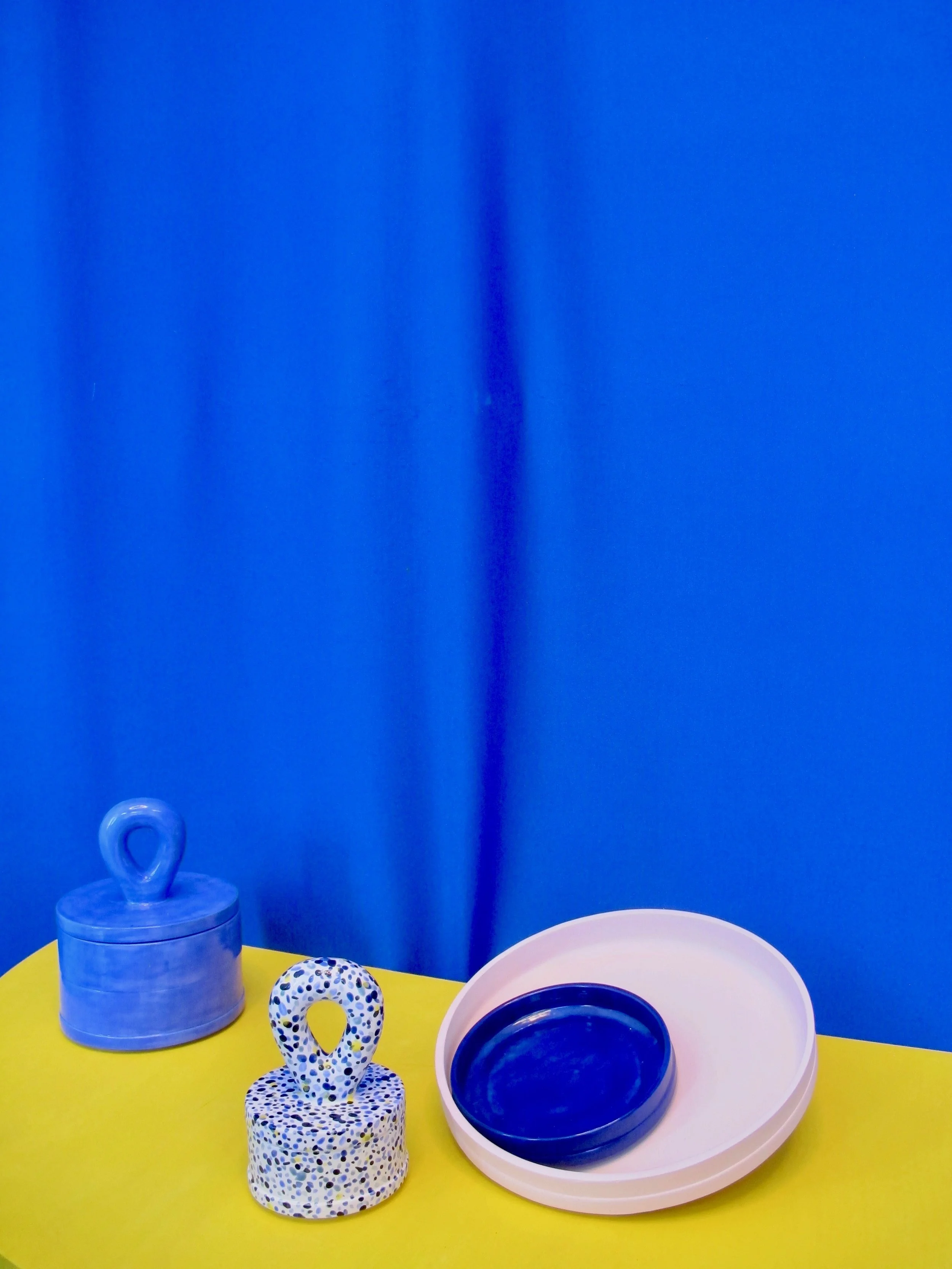 2mediumblue_plates.jpg