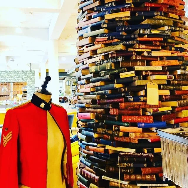 Shopping in Battersea @barkerandstonehouse 
and stumbled across this little scene 
#timothyoulton #barkerandstonehouse 
#myfavouritism
.
.
.
.
.
.
#byinvitationonly #membersonly #vip #viponly #afewofmyfavouritethings #exclusiveevent #luxlifestyle #lo