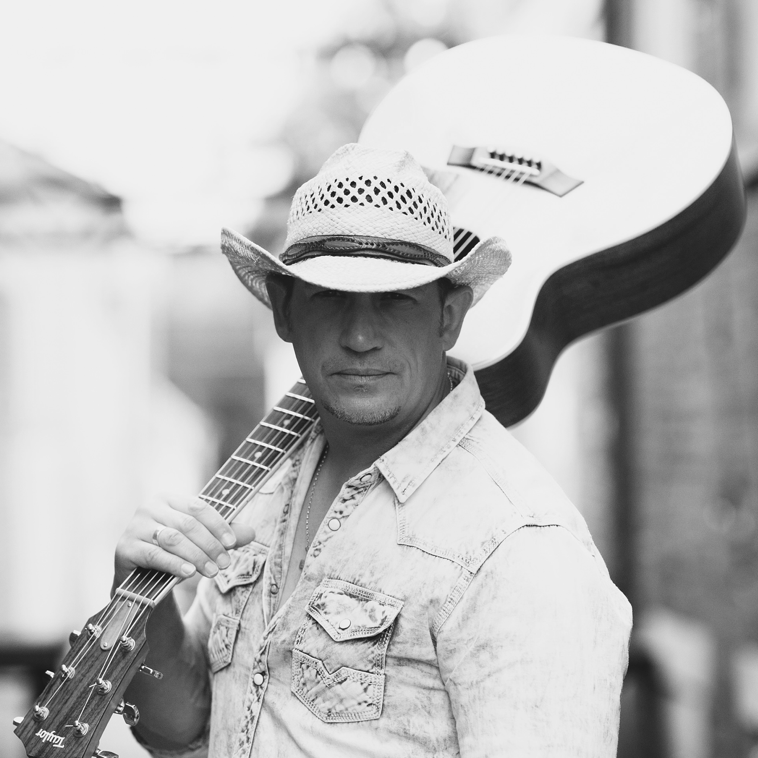 Black and White Hat.png