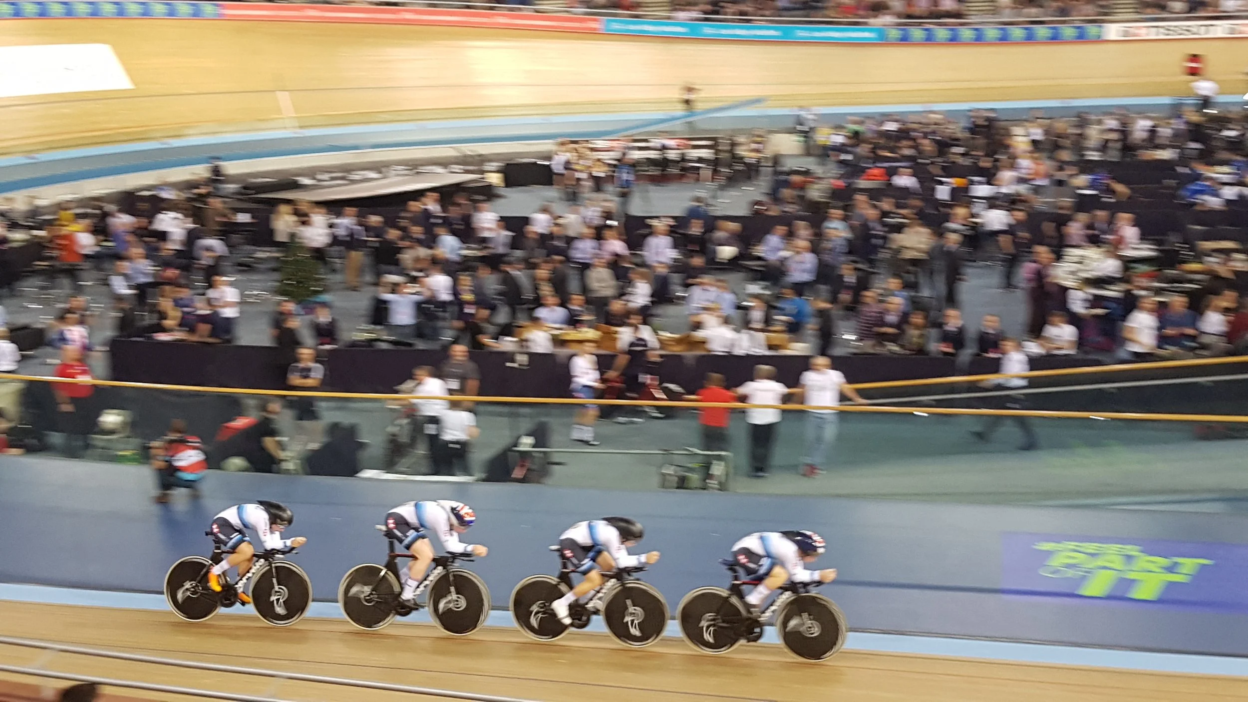 UCI_World_Cup_GB._women.jpg