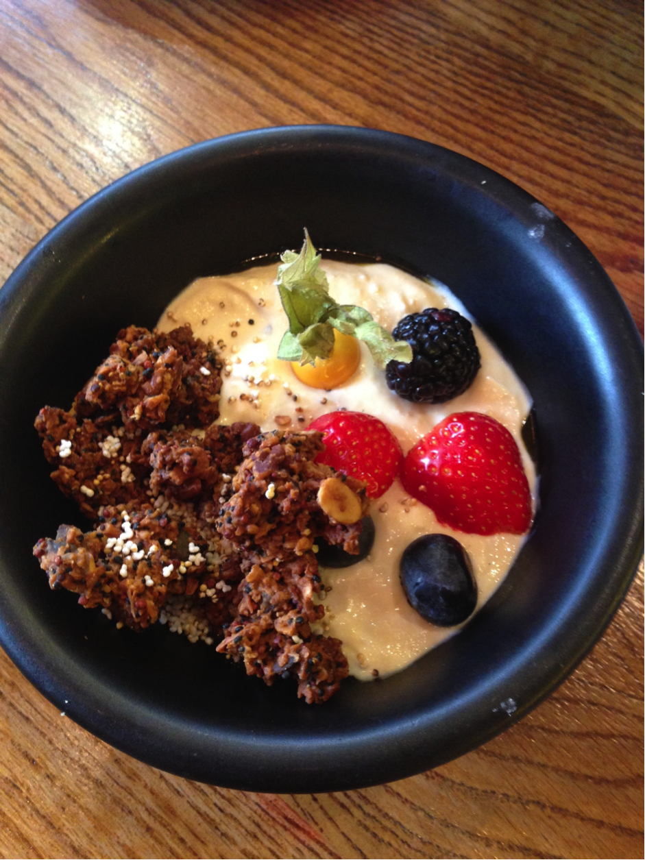 Andina, Redchurch St. - Granola & Lúcuma