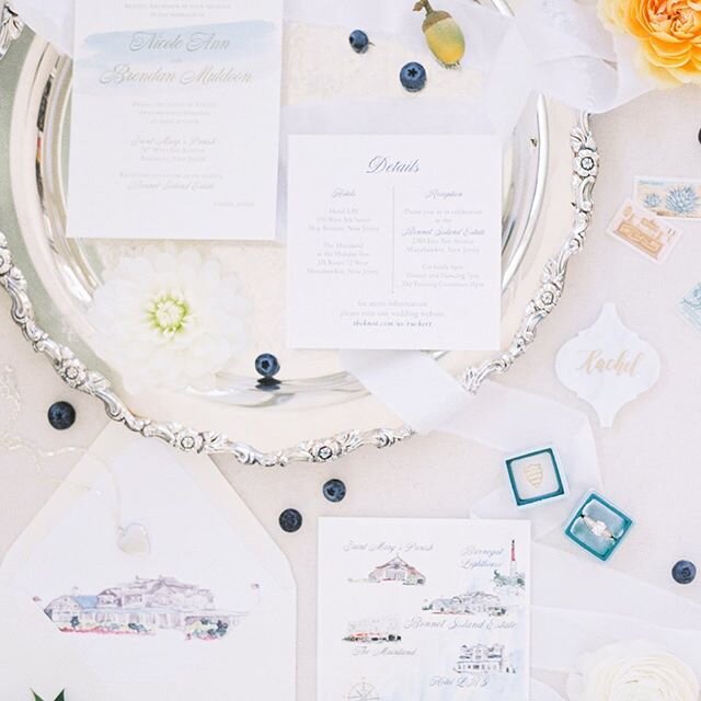 back to wedding invitations after a fun launch of our subscription box 📦 here is a beautiful suite for a @bonnetislandestate wedding from last summer, including a watercolor map of Long Island Beach, NJ 🏖 .
.
.
Photo by @stefbendt
Planning and styl