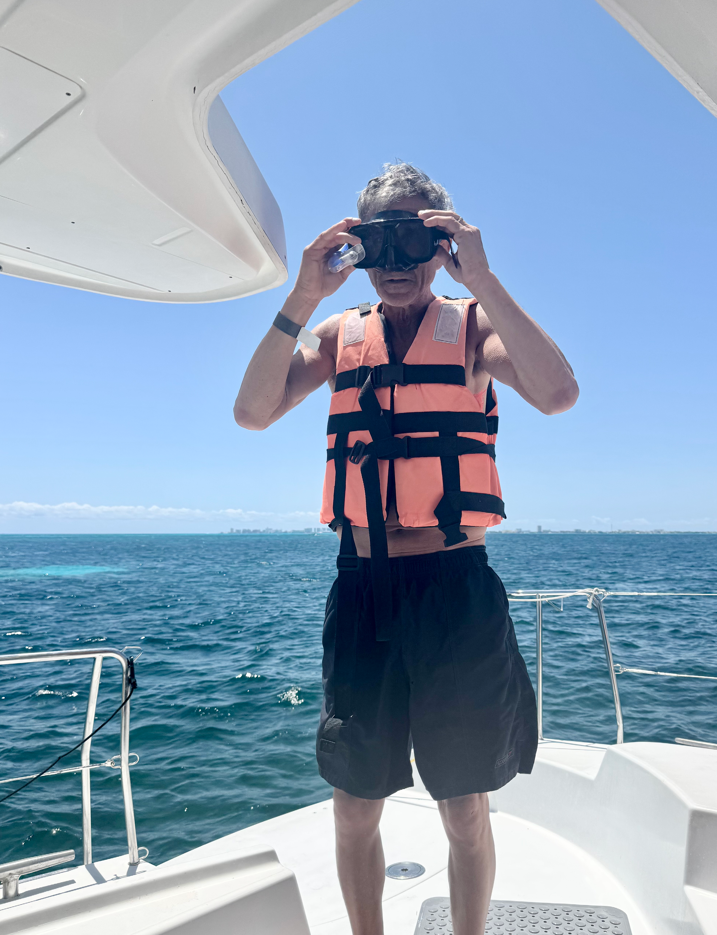 snorkeling in Isla Mujeres Mexico