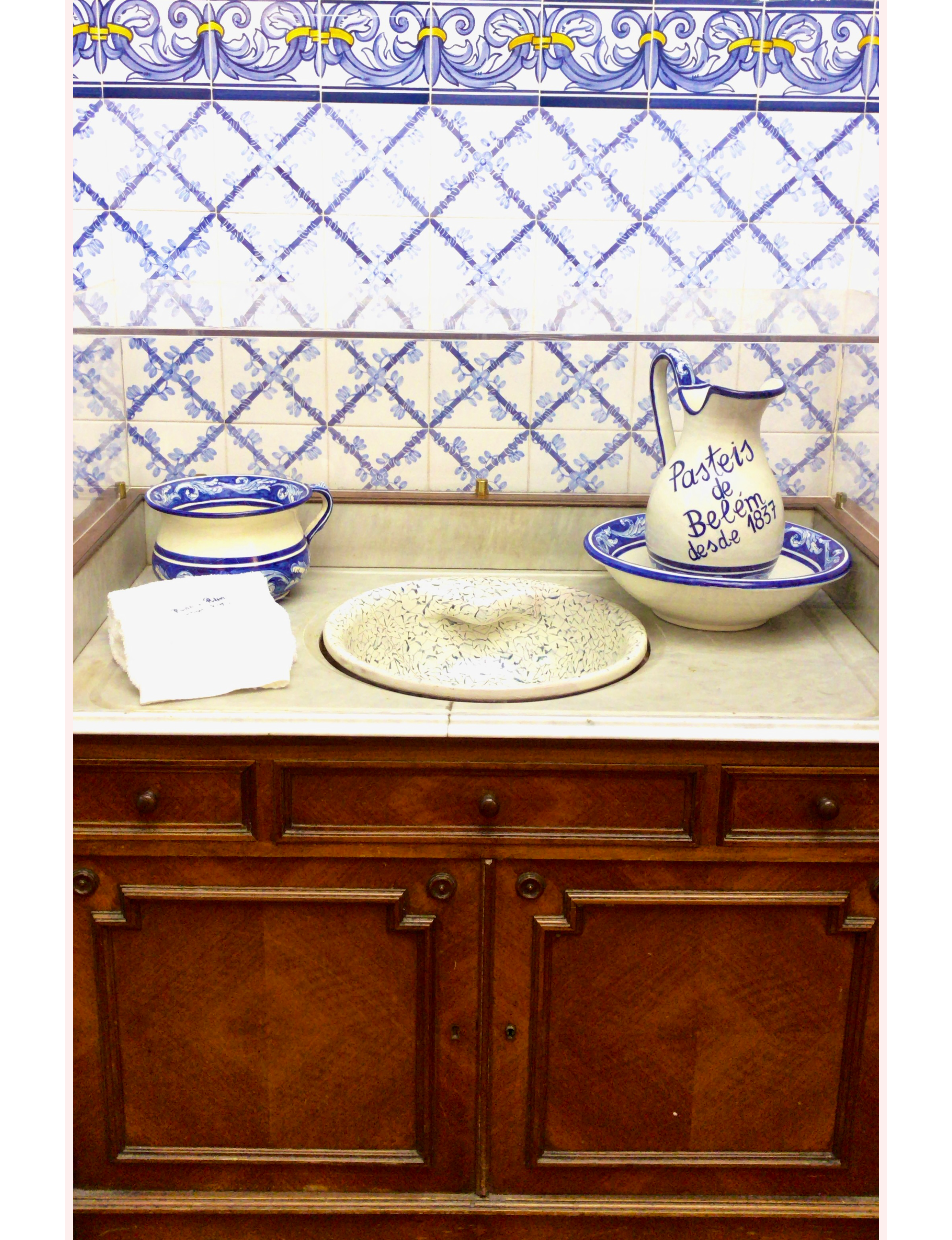 antique wash basin at Pastéis de Belém bakery in Lisbon Portugal