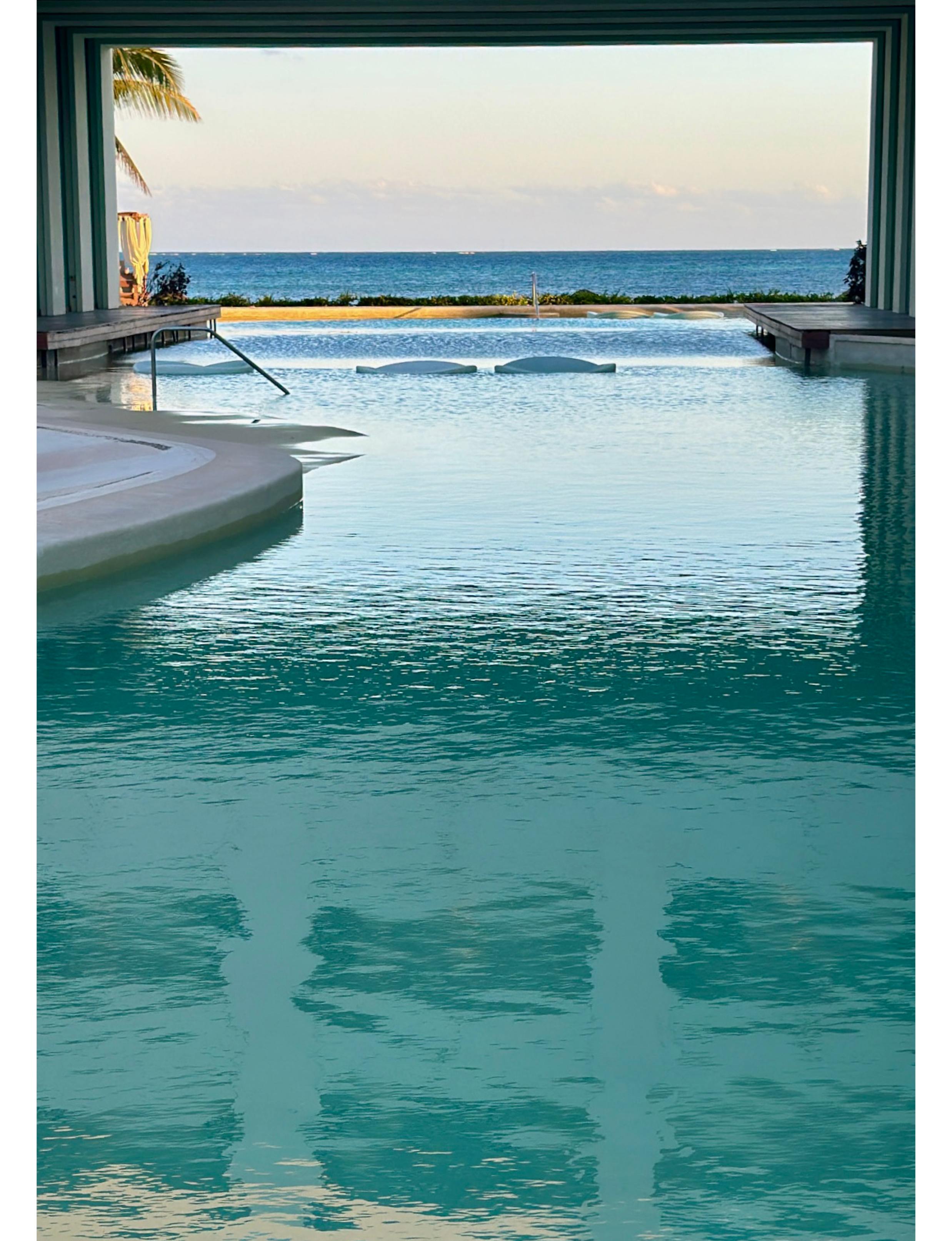 ocean-view infinity pool at Riviera Maya in Mexico