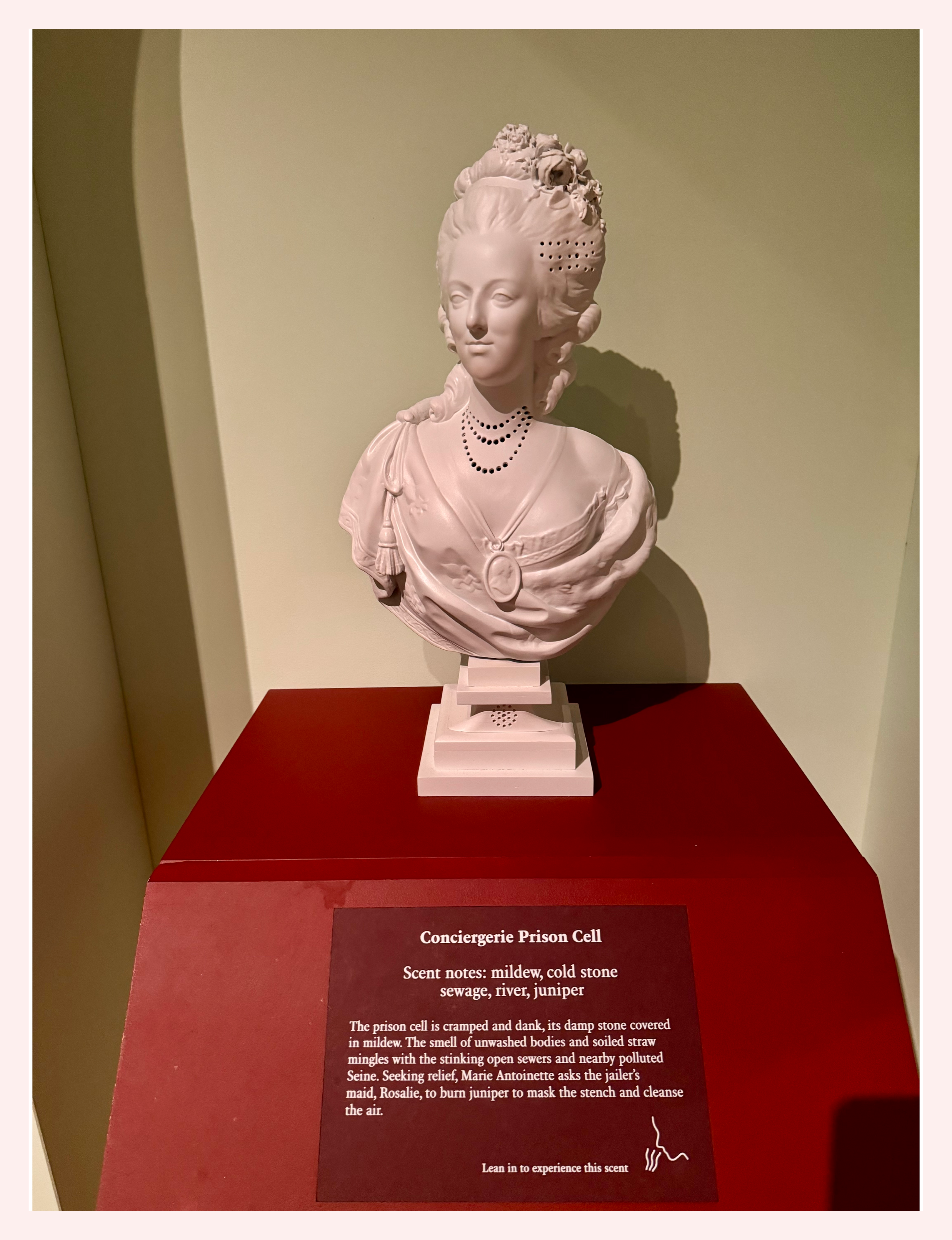 Marie Antoinette exhibit fragrances perfume