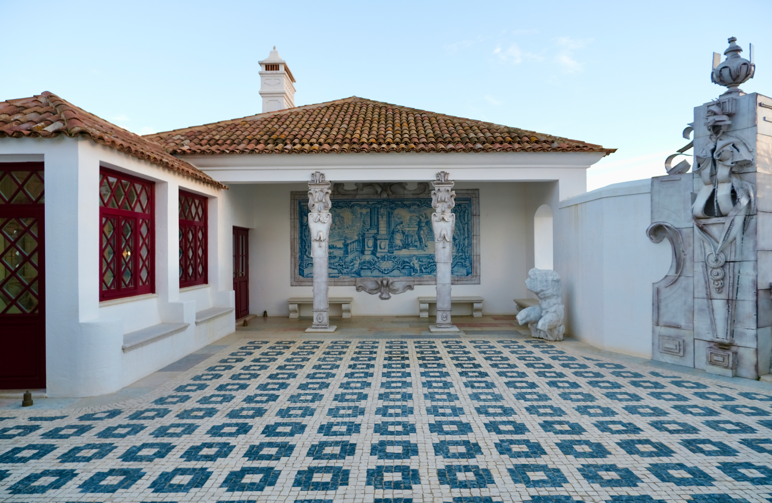 Melides Portugal Hotel Vermelho courtyard with detailed blue and white tiles
