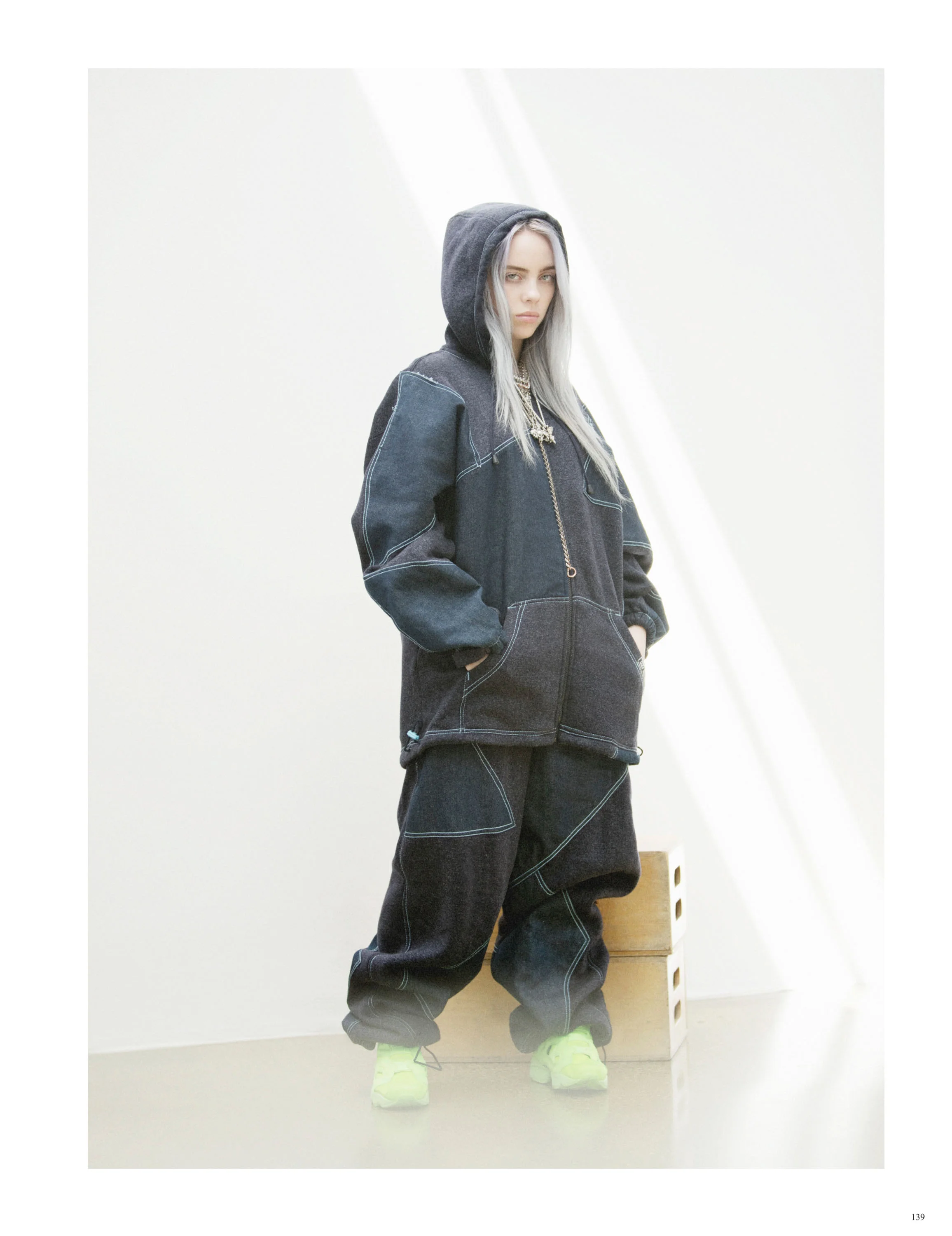 Her_Billie_Eilish_04.jpg