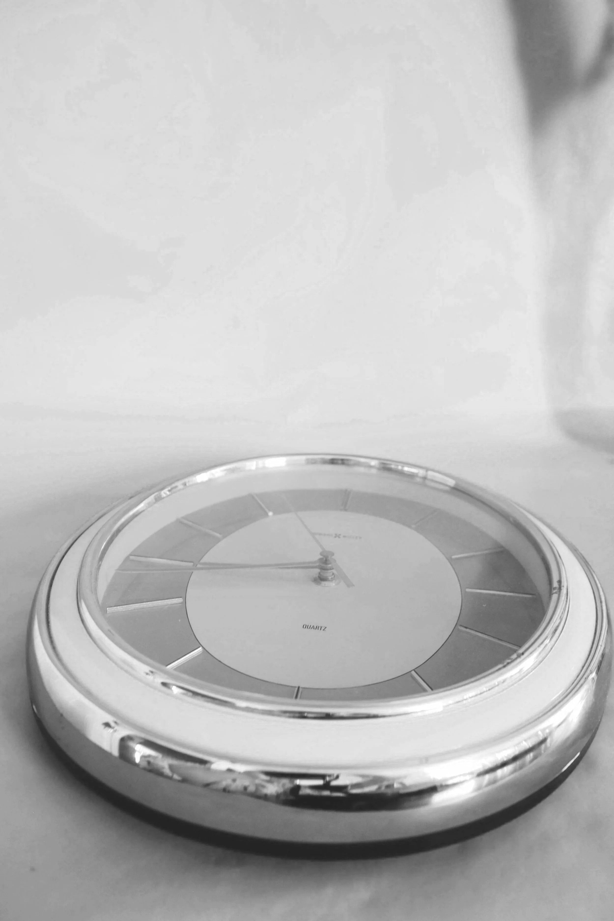 Howard Miller Gold & White Quartz Wall Clock - 1980's