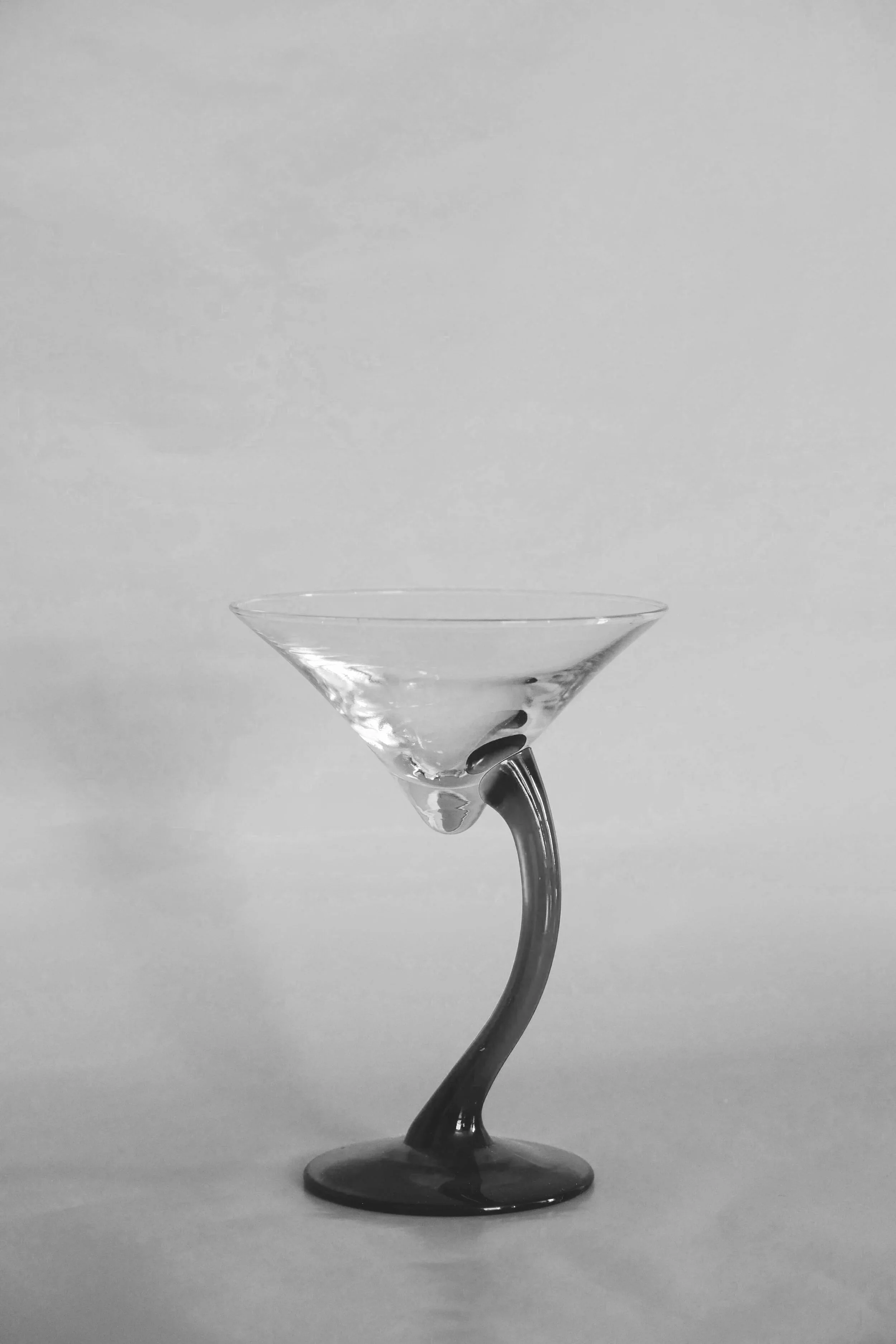 Libby Bravura Postmodern Martini Glass • Cobalt Stem