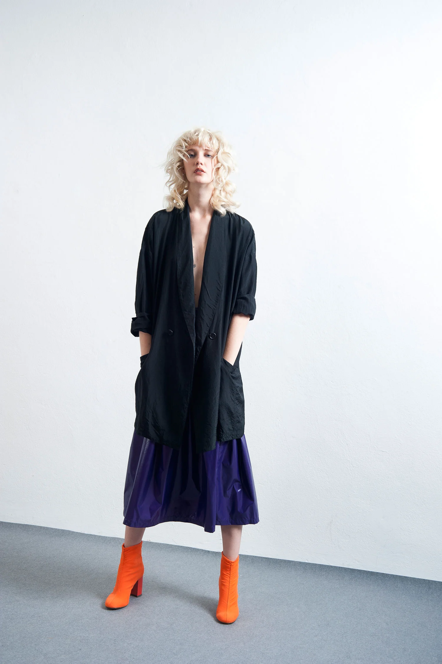 LOOK 19