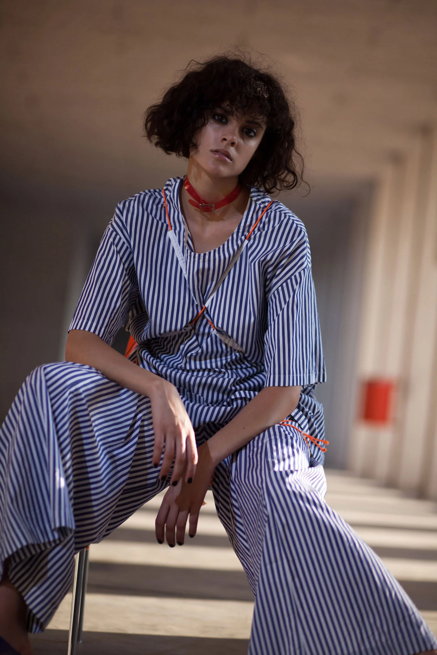 LOOK 16