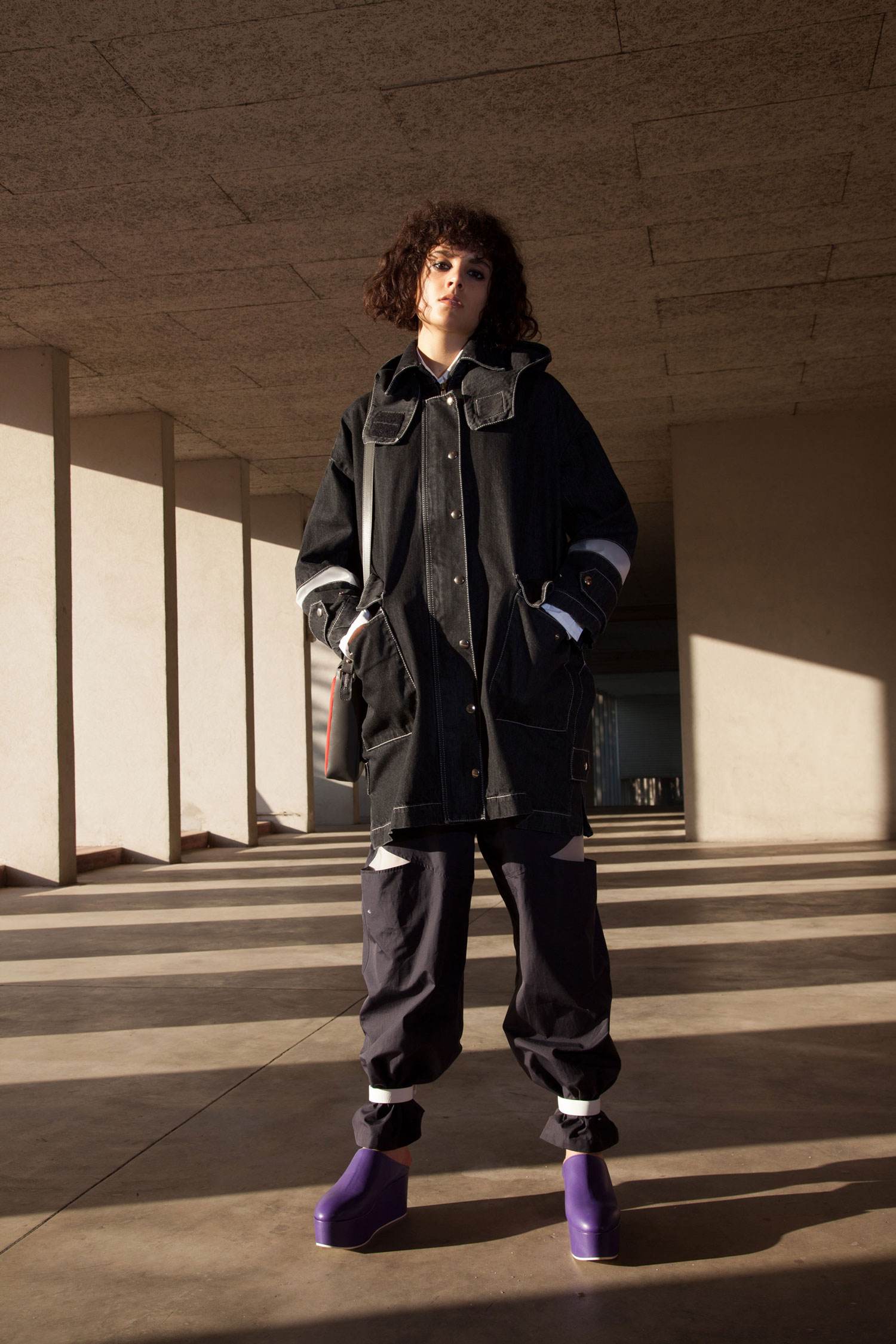 LOOK 27