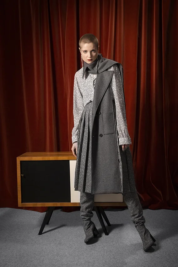 LOOK 8