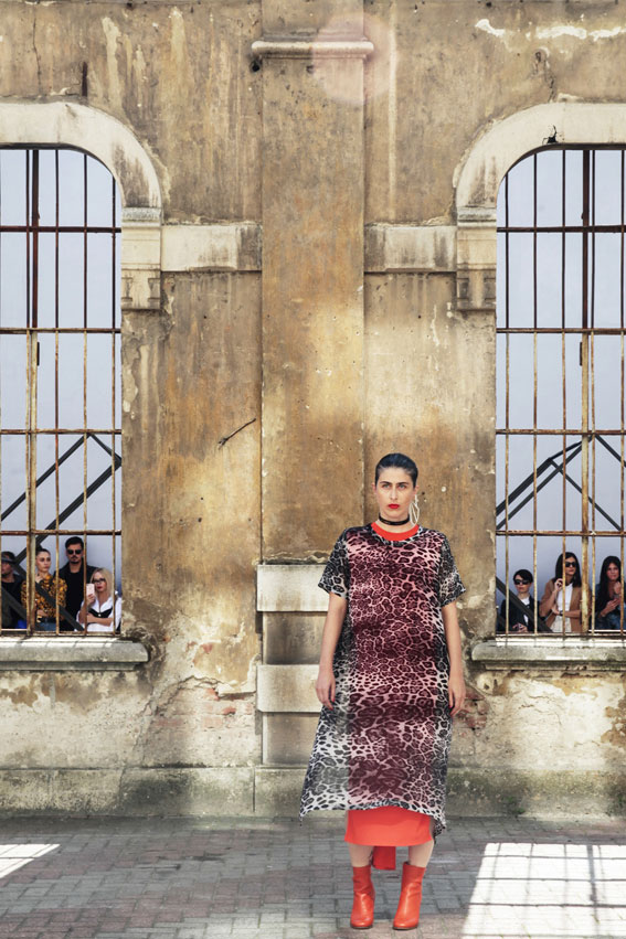 LOOK 21