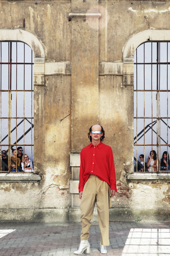 LOOK 30