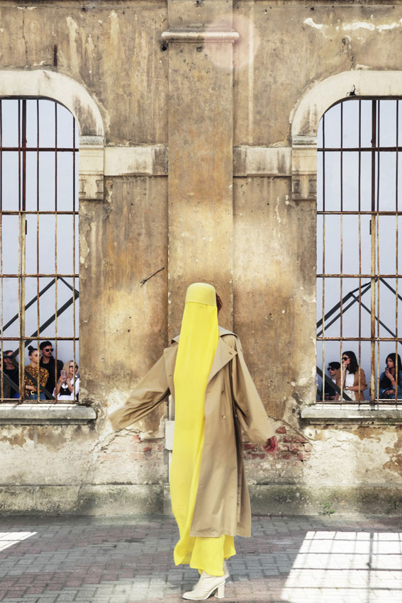 LOOK 37