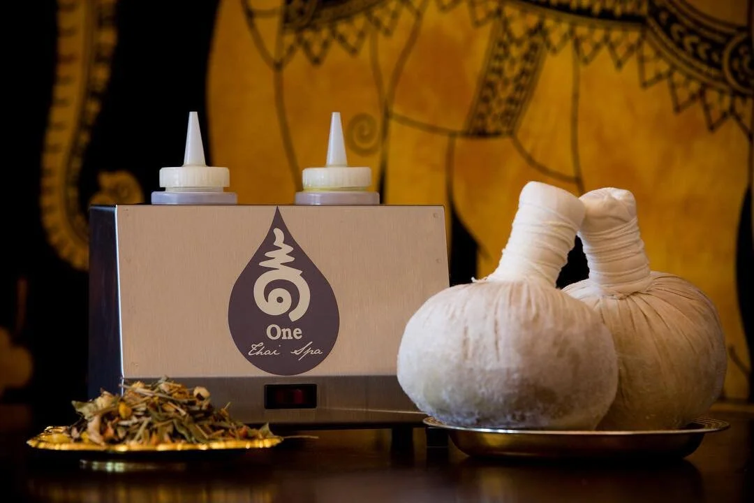 Thai herbal compress balls