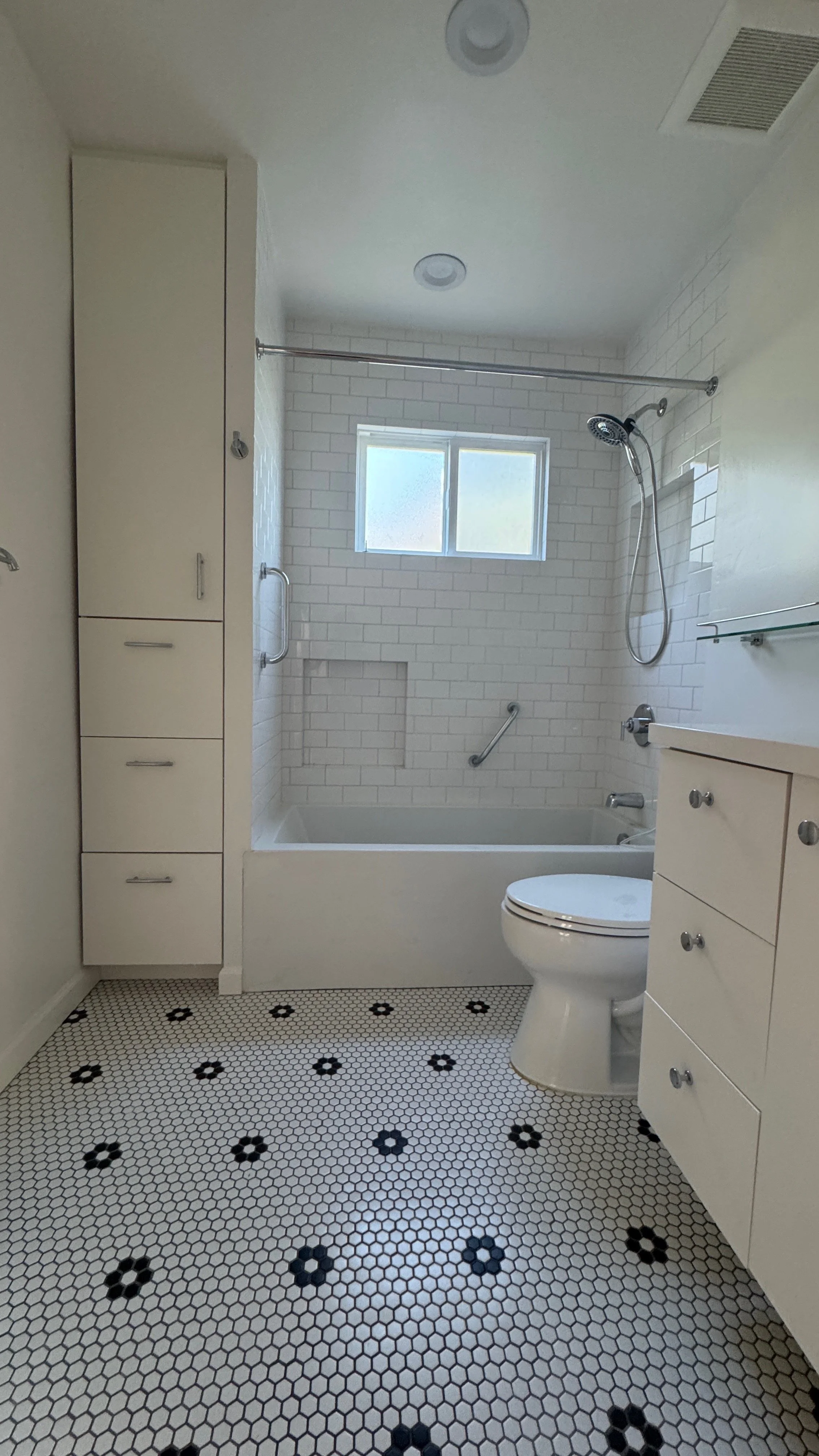 bathroom1.jpeg