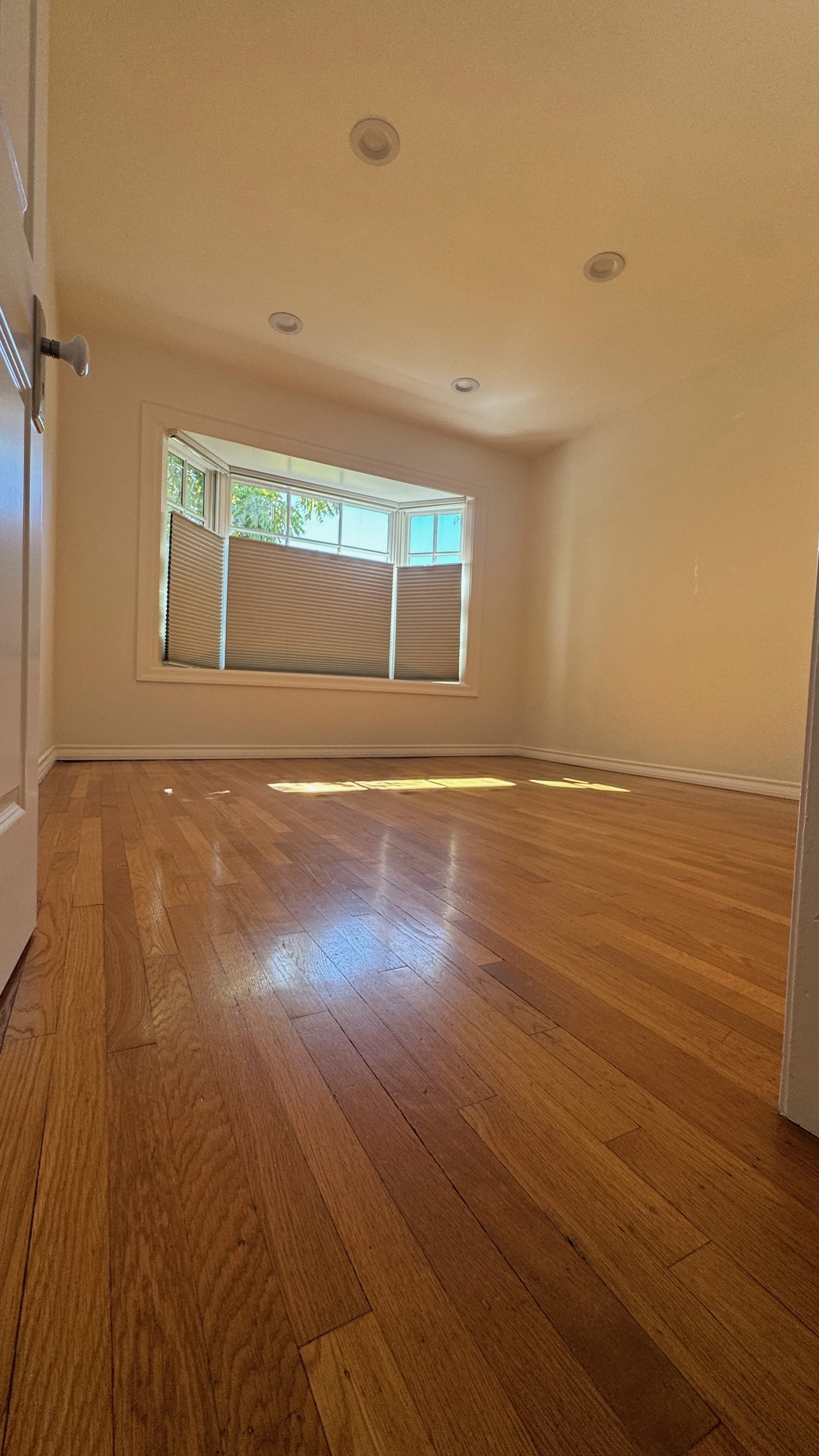frontbedroom.jpeg