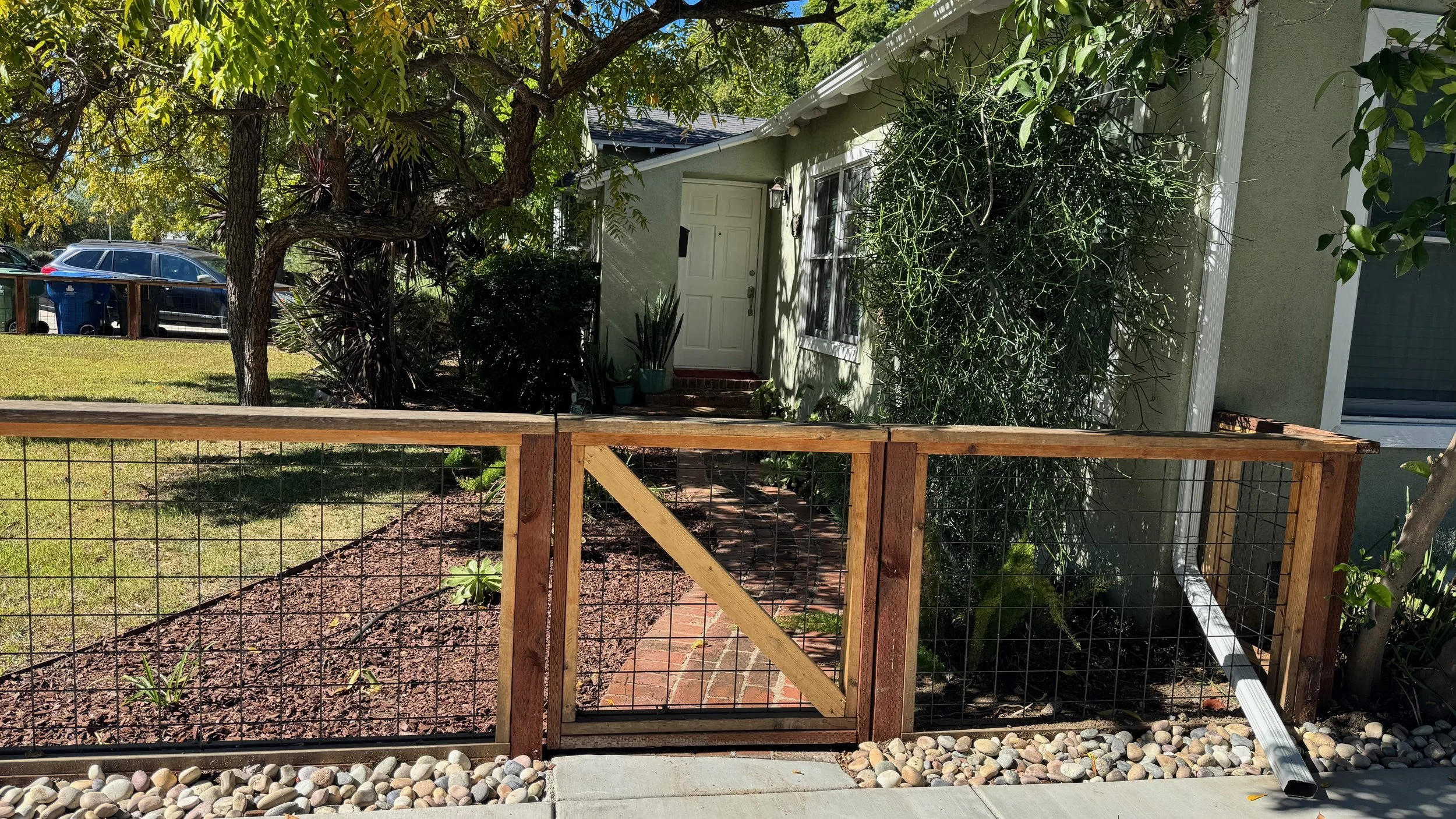 frontyardgateentrance.jpeg