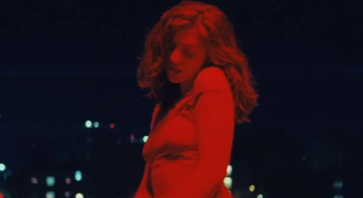 lorde-green-light-music-video-4.jpg