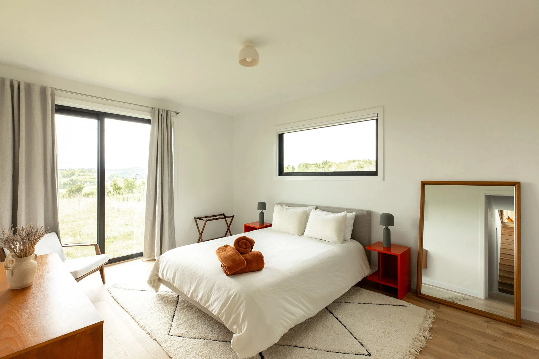 33 - Large Bsmt Bedroom.jpg