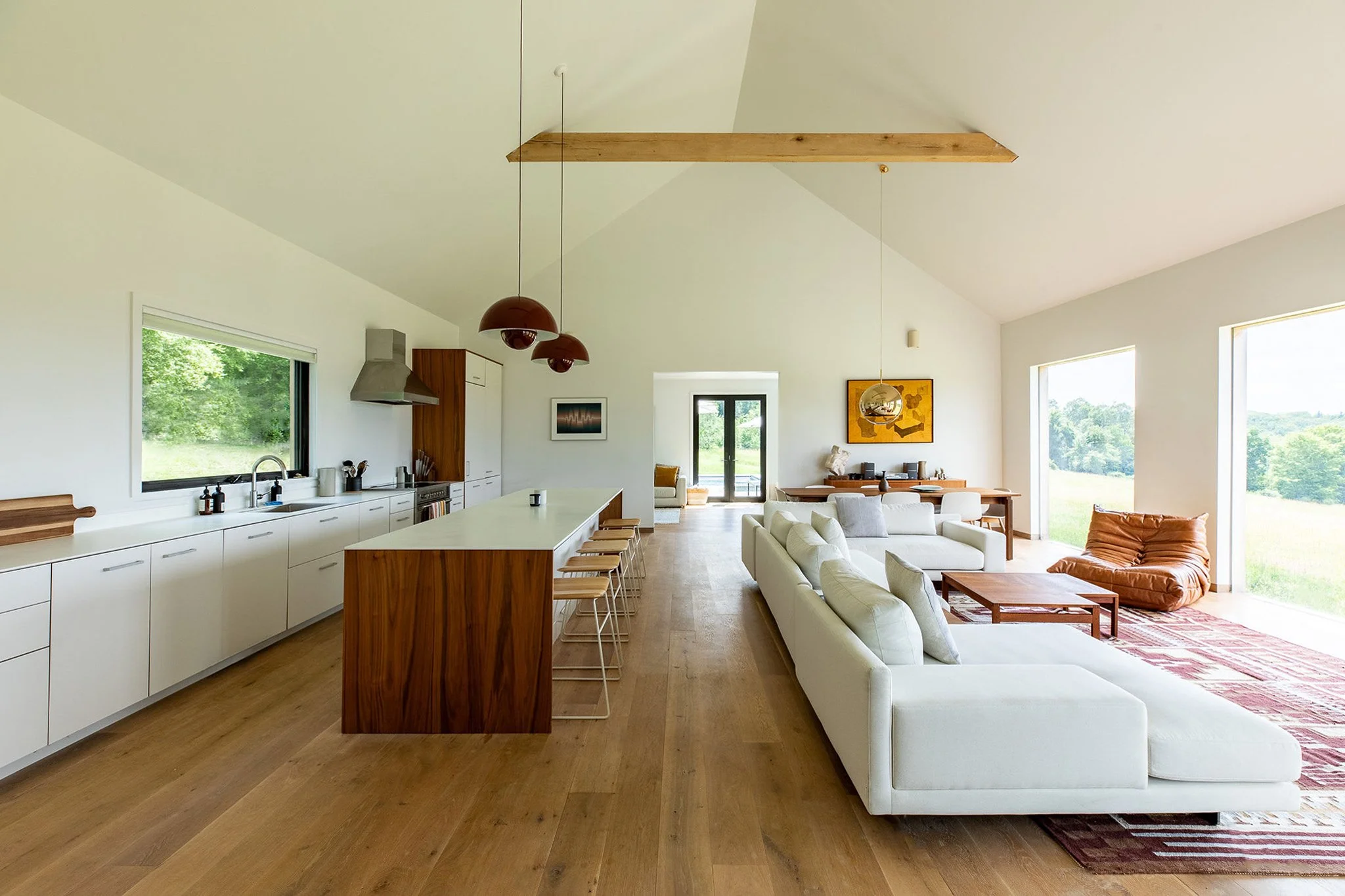 19 - Big Rooom from Entry.jpg