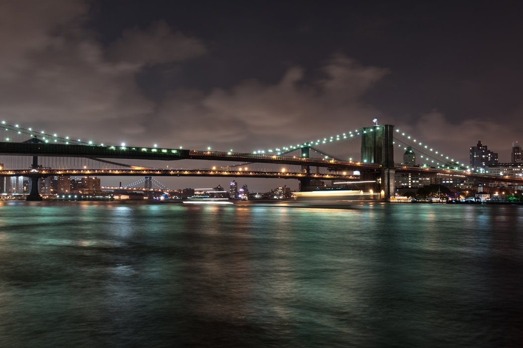 Nocturna_Brooklyn_Bridge_Night.jpg