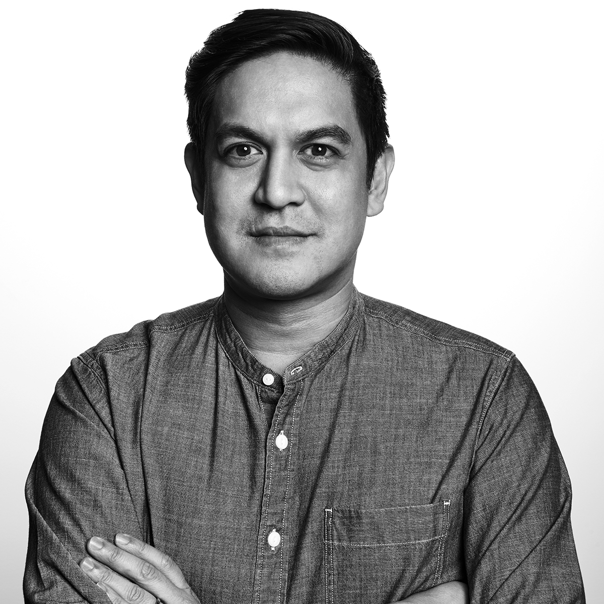 Dino Sanchez Art Direction & Marketing Dino is a designer. He is currently Creative Director / Managing Director of the Brand Bureau at AvroKO, a brand agency working in strategy, graphic and interior design and hospitality development. Dino's career has spanned work in furniture, branding, experience, graphic, interior and industrial design. His eponymous product and furniture line is designed and made in the USA. Website: dinosanchez.com Instagram: @thisisdino Twitter: @dino_sanchez