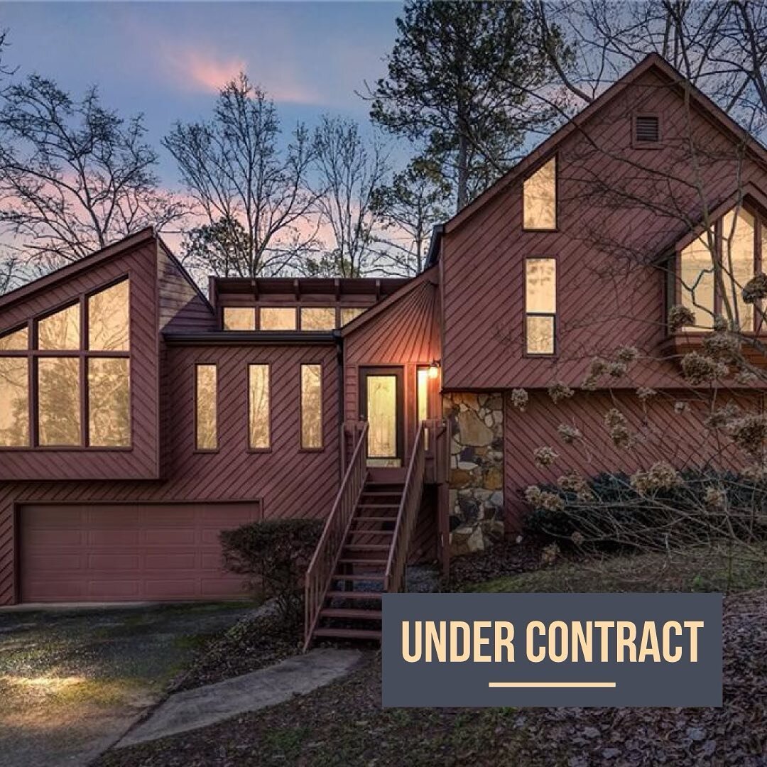 My clients knew this 80s Contemporary was the one just from the photos. Definitely a plus to have tons of natural light, a bonus basement room, AND a half acre lot for the puppers to get wild lol.
#AndyMacATL
#andytherealtor 
#atlantarealestate