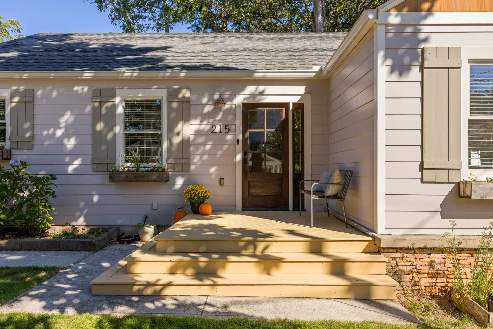 36-web-or-mls-20251001_216sisson_mac108.jpg