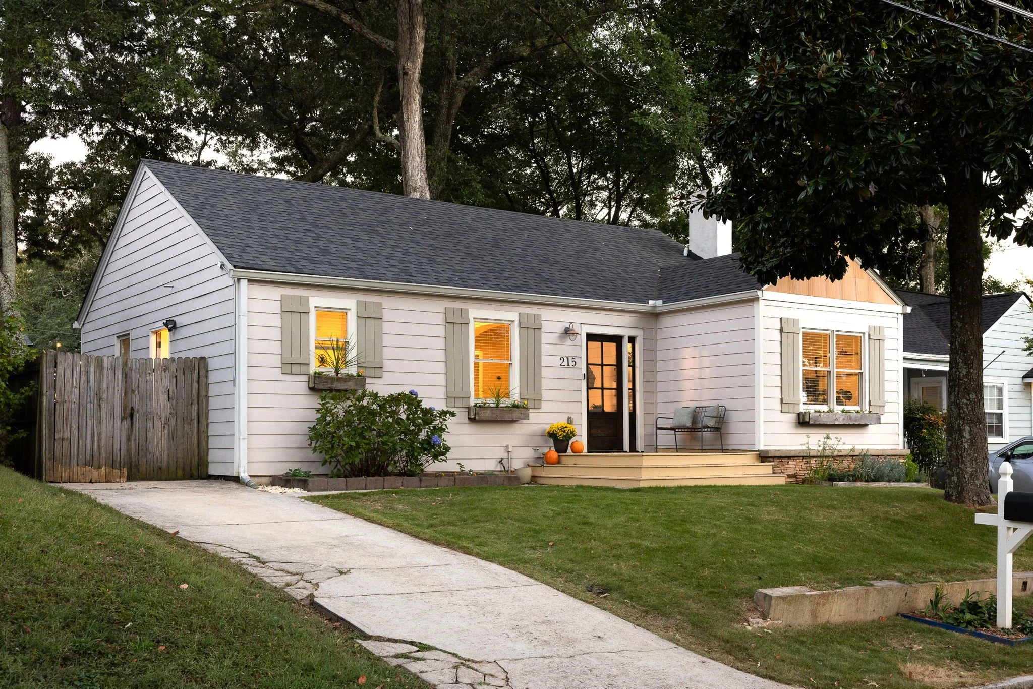 39-web-or-mls-20251001_216sisson_mac160.jpg