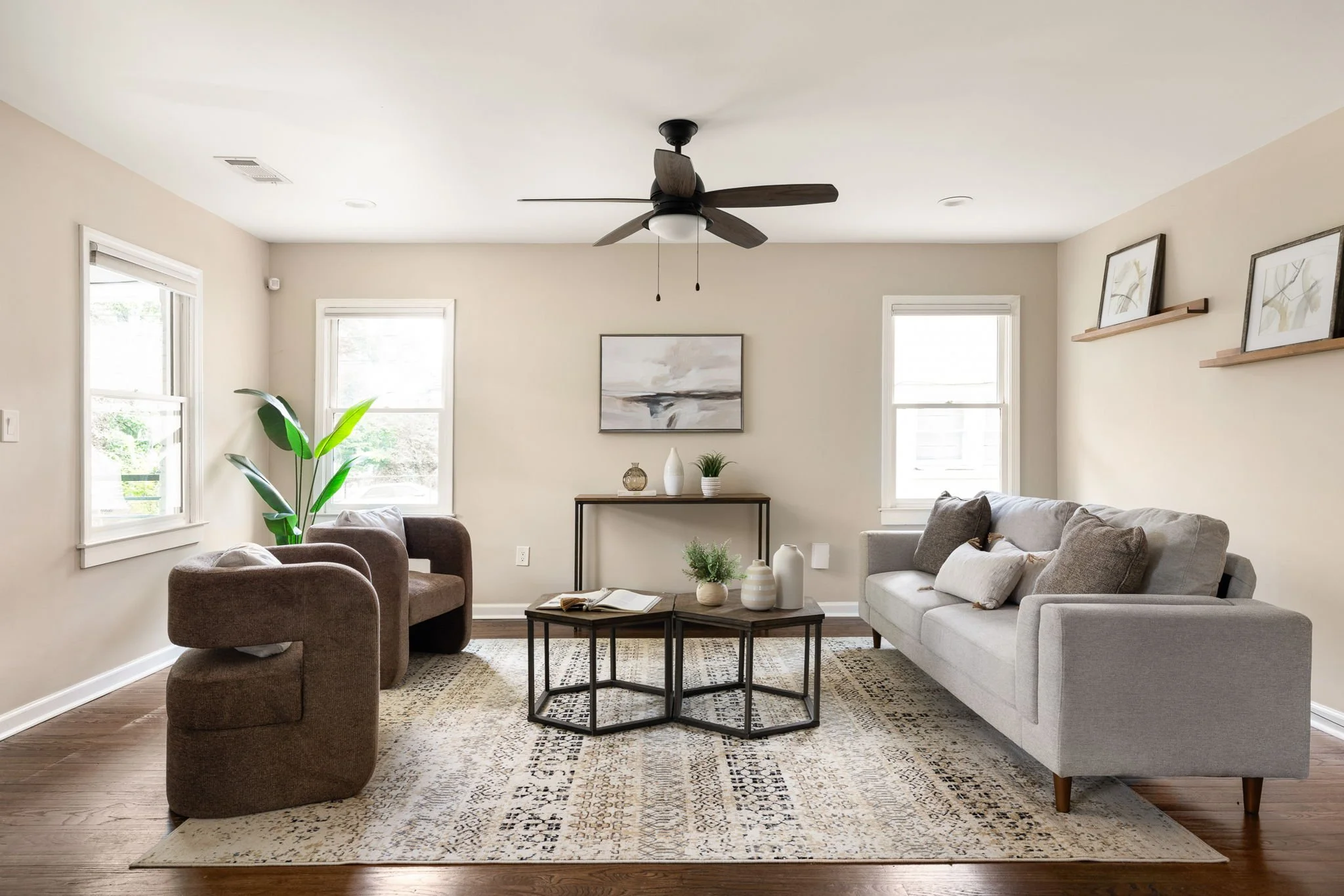 4-web-or-mls-20260423_216sisson_mac001.jpg