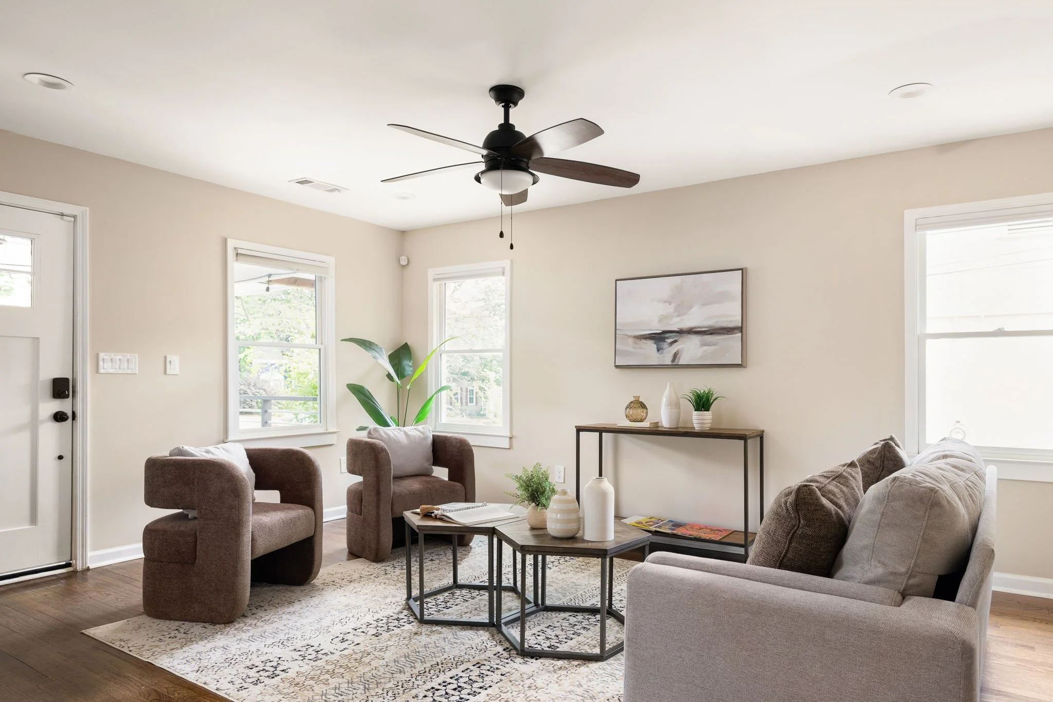 5-web-or-mls-20260423_216sisson_mac002.jpg