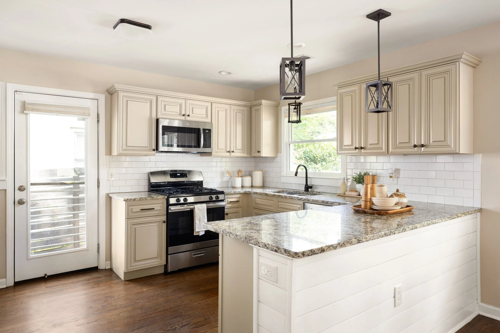 9-web-or-mls-20260423_216sisson_mac006.jpg