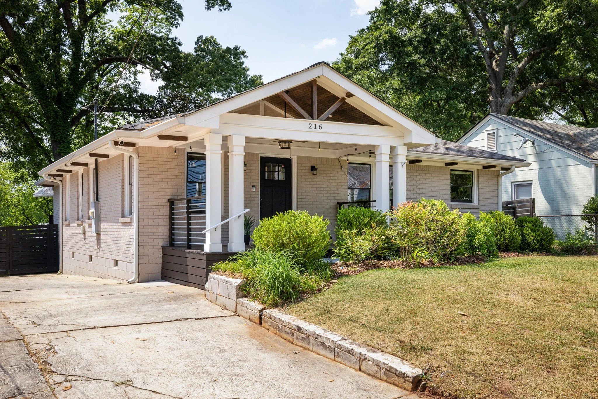 38-web-or-mls-20260423_216sisson_mac031.jpg
