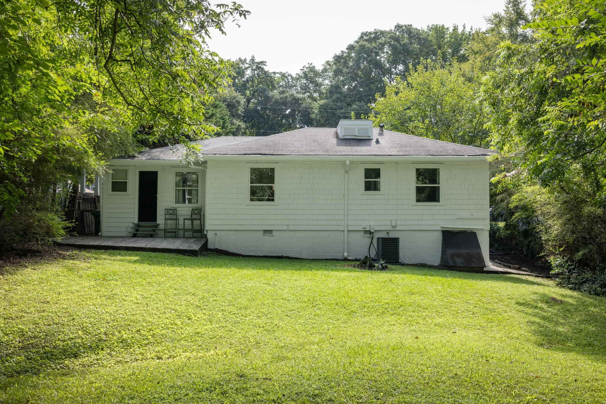 21-web-or-mls-20260812_865stokeswood_mac013.jpg