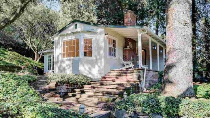 6130 McBryde Avenue, Richmond Listed for $885,000 | 7 offers REPRESENTED THE BUYER