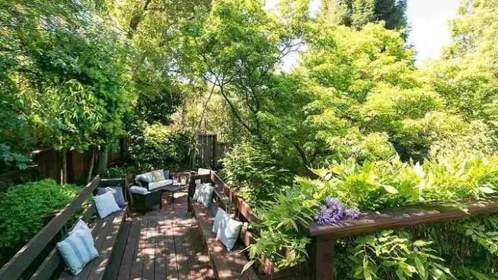 2026 Los Angeles Avenue, Berkeley Listed for $899,000 | 14 offers REPRESENTED THE BUYER
