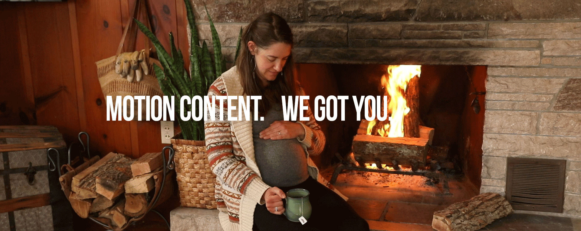 Elizabeth_FirePlace_Baby_Cine_03.gif