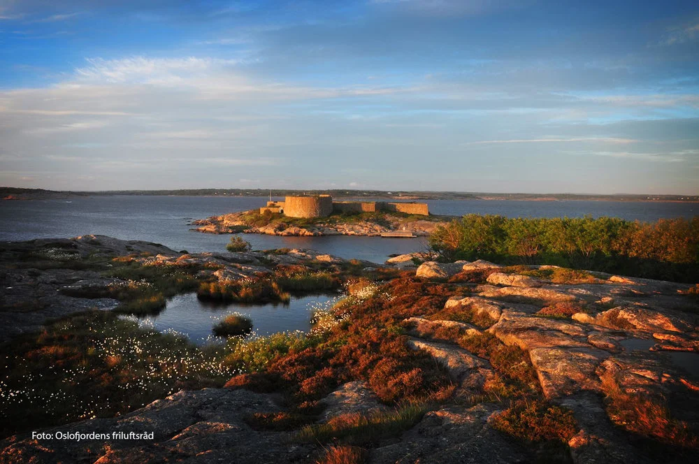 Akerøya fort på Festningsholmen ligger kloss inntil Akerøya. Foto: Oslogjordens friluftsråd.