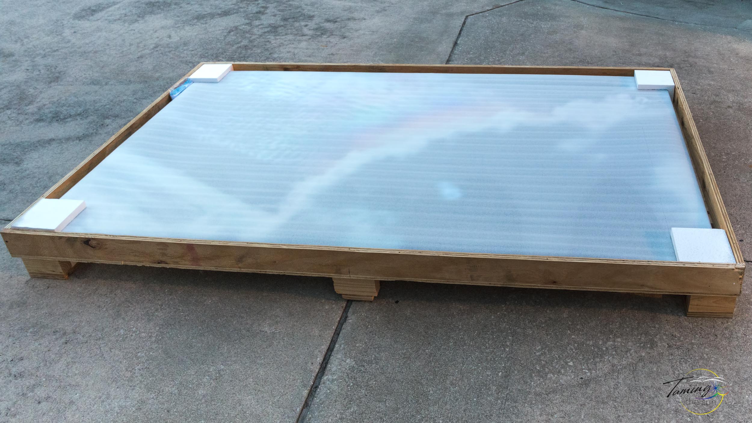 Near Earth Comet 80x45 Unboxing Crate 1
