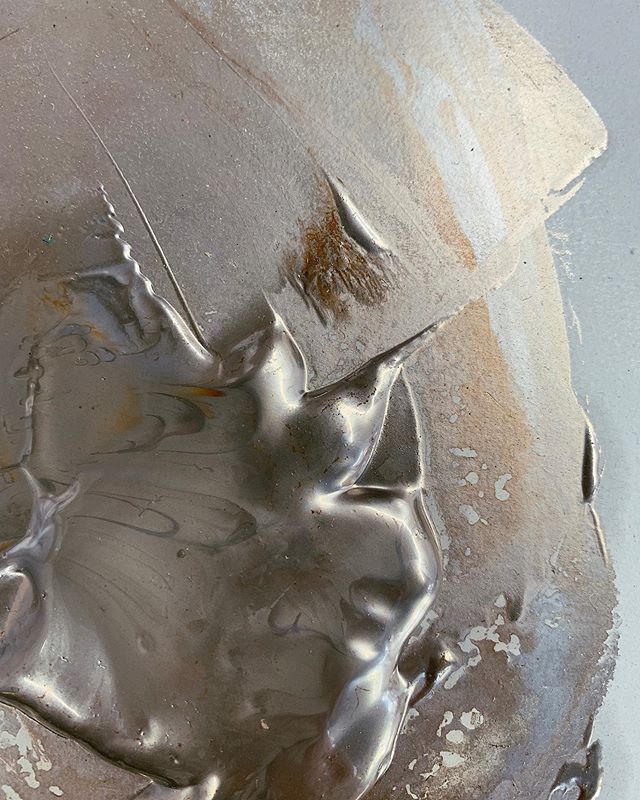 There is an art to letterpress and then there is an art to all the elements that go into each print. Even something so small as the ink color requires a special formula and process. All inks used for our prints are hand-mixed to an exact Pantone color.  #Letterpress #LAletterpress #LAletterpressart #LAletterpressartwork #letterpressart #LAprinting  #aardvarkletterpress #pantonecolors #pantone #pantonecolor #art #craftsmanship #letterpresscommunity