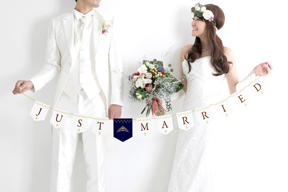 Luxe_just married