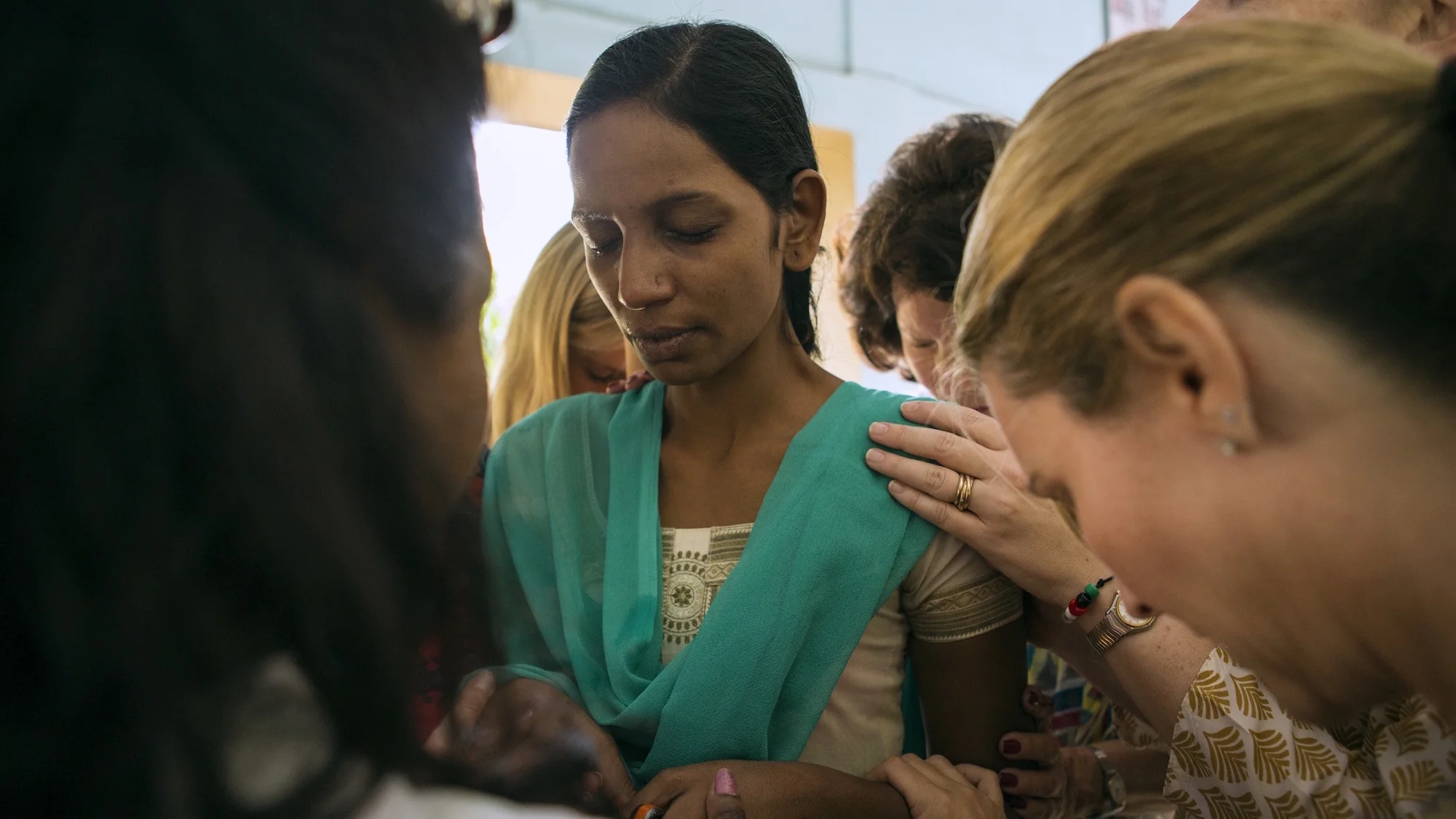 woman-prayed-over-india.jpg