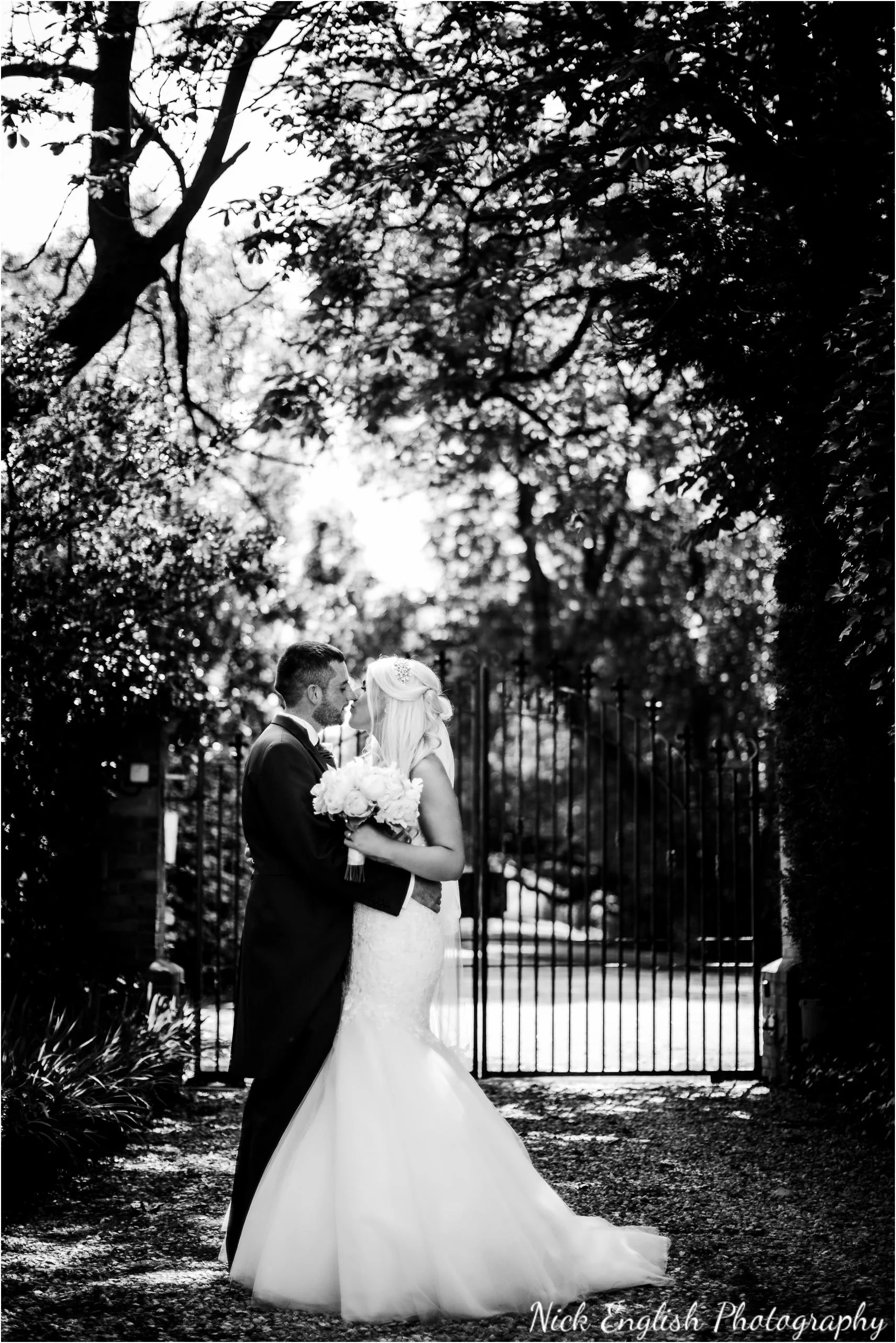 Great Hall At Mains Wedding Photograph 103.jpg