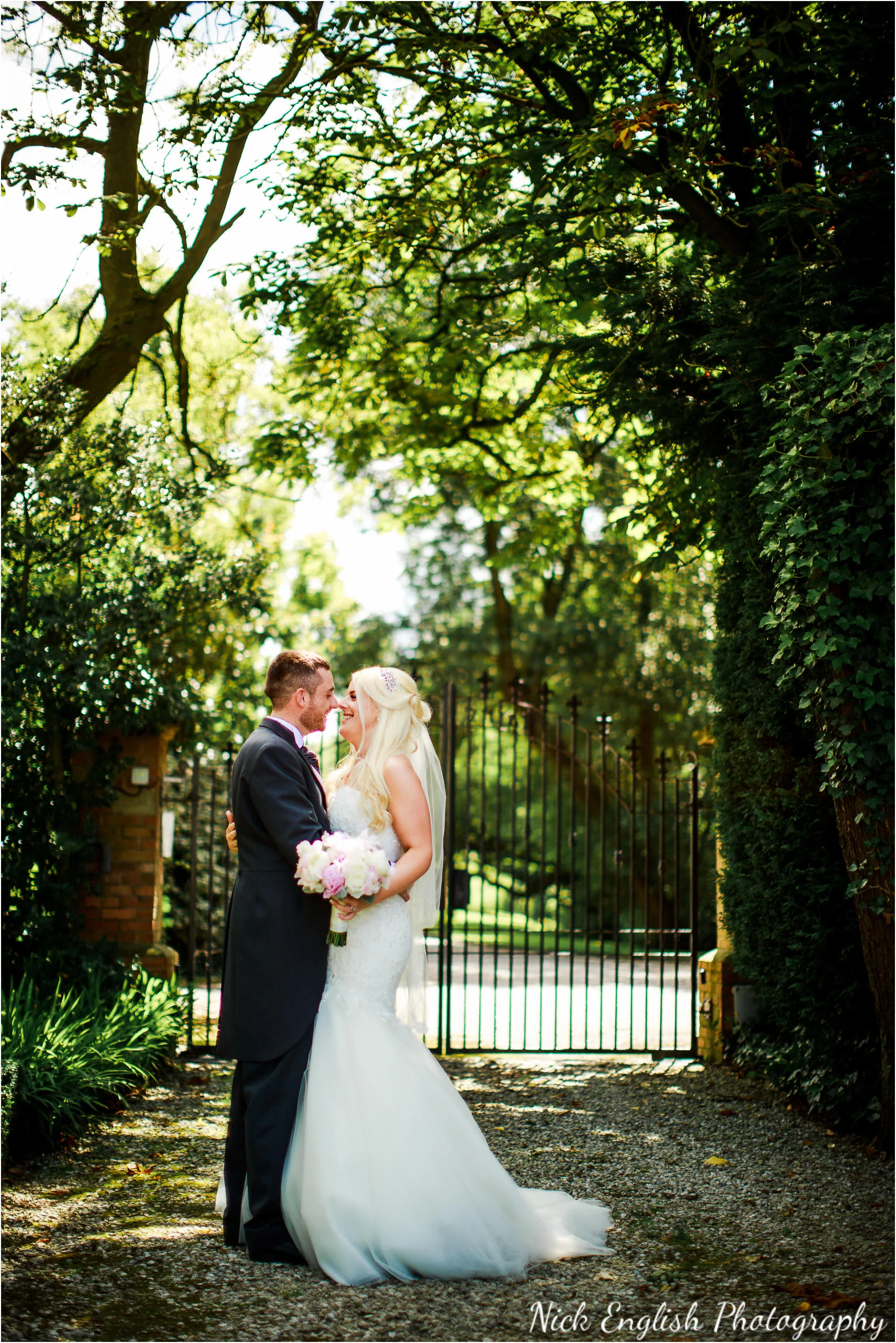 Great Hall At Mains Wedding Photograph 104.jpg