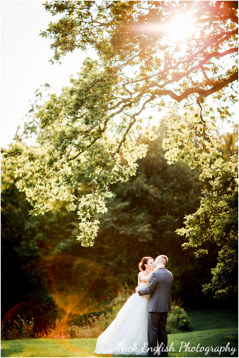 Rivington Hall Barn Wedding Photographer (185).jpg